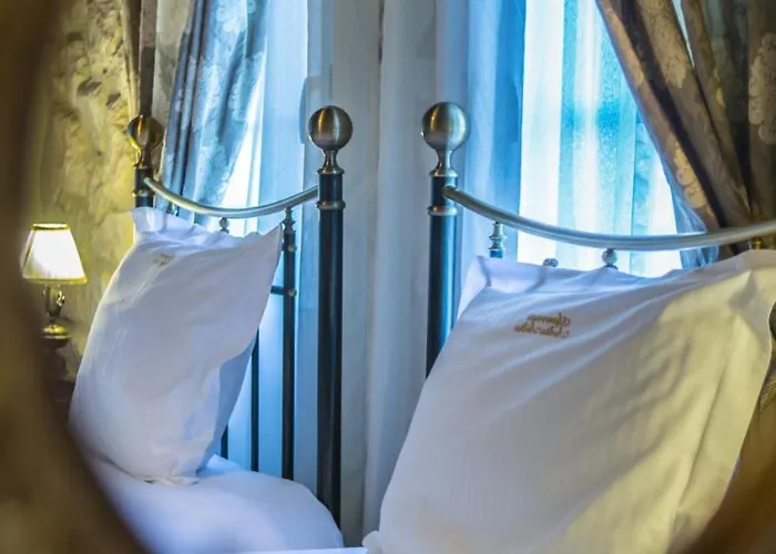 Archontiko Lydia Lithos Daire