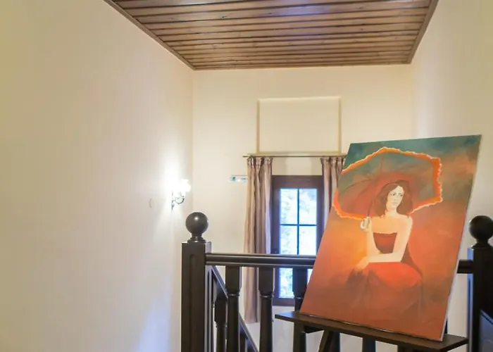 Archontiko Lydia Lithos Daire