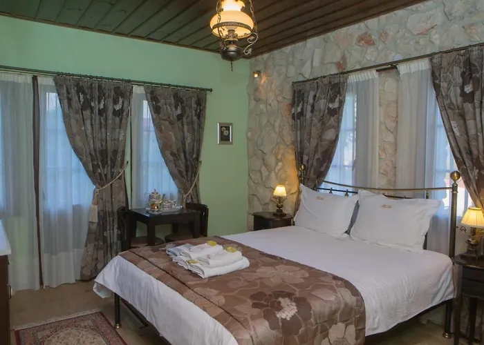 Archontiko Lydia Lithos Daire